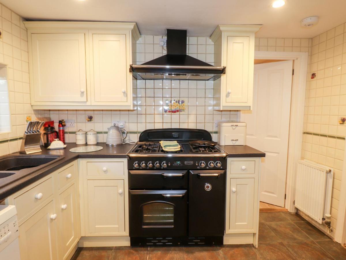 Little Barn Cottage Newport  Bagian luar foto